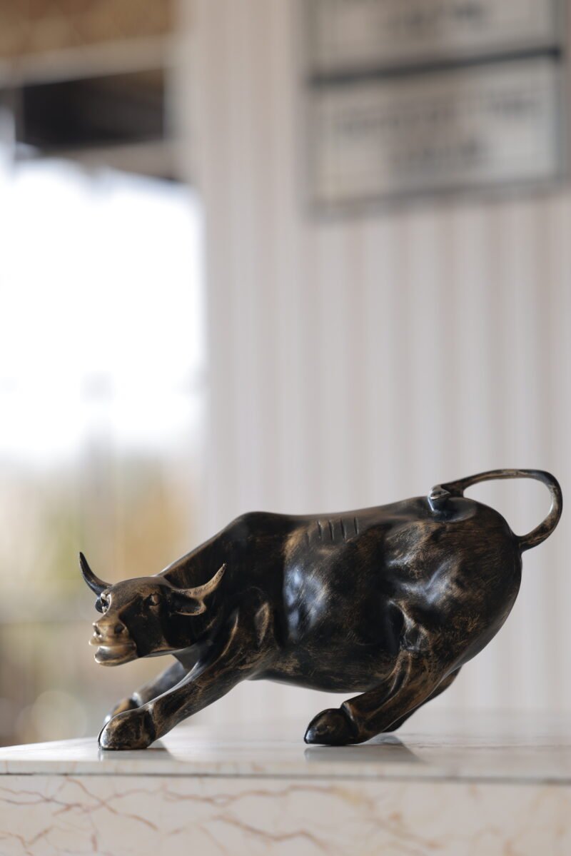 Charging Bull Sculpture | Brushed Antique Finish | H14 × W15 × L29 cm