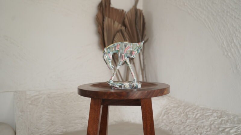 Graceful Giraffe Idol | Multicolour Artistic Flow Finish | H18 × W7 × D18 cm
